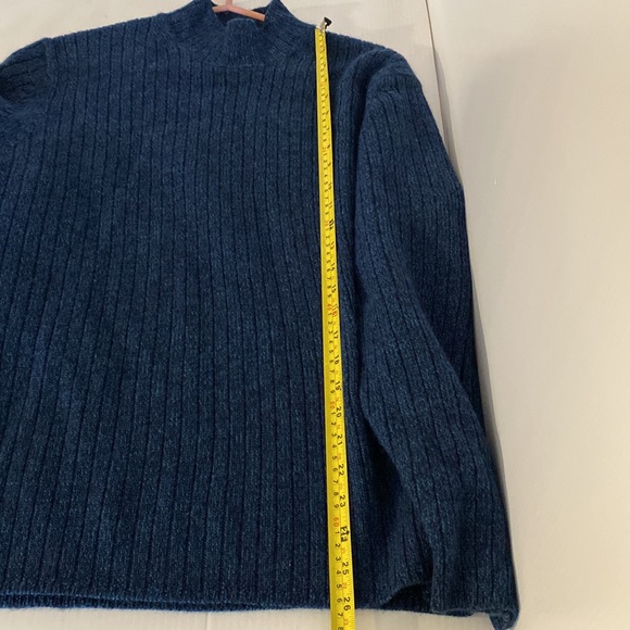 Eddie Bauer Merino Wool Sweater Large - Picture 8 of 8